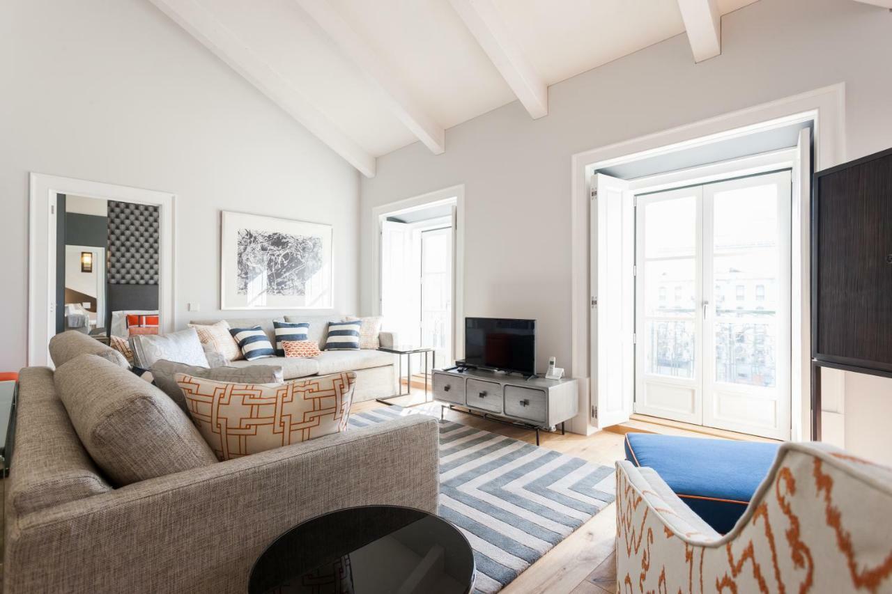 Flh Restauradores Amazing Flat With View Lisbon Bagian luar foto